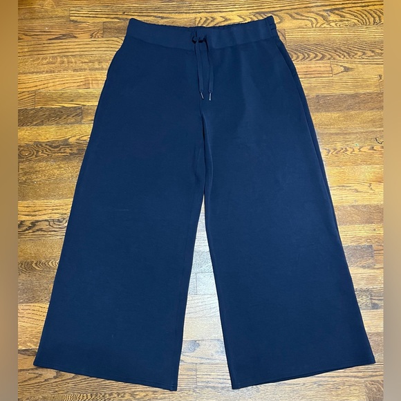 SPANX AirEssentials Timeless Navy
Wide Leg Pant - Picture 4 of 8